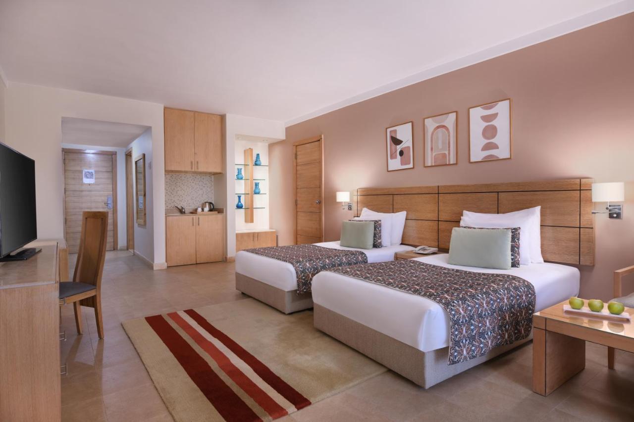Jaz Little Venice Golf Resort Айн Сохна Екстериор снимка
