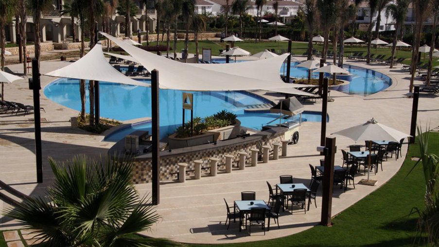 Jaz Little Venice Golf Resort Айн Сохна Екстериор снимка The pool at the Four Seasons Hotel, Cairo