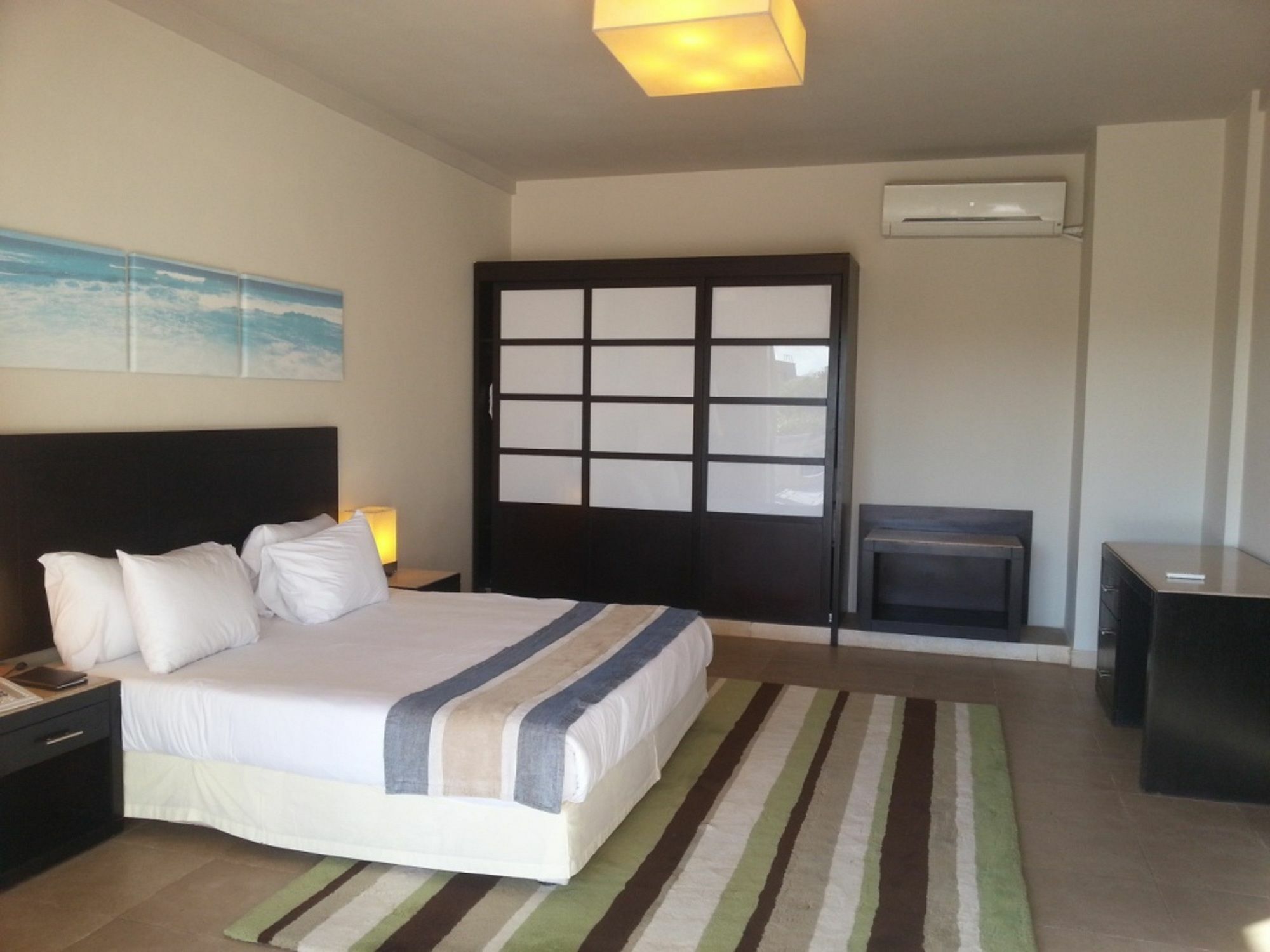 Jaz Little Venice Golf Resort Айн Сохна Екстериор снимка A bedroom at the hotel